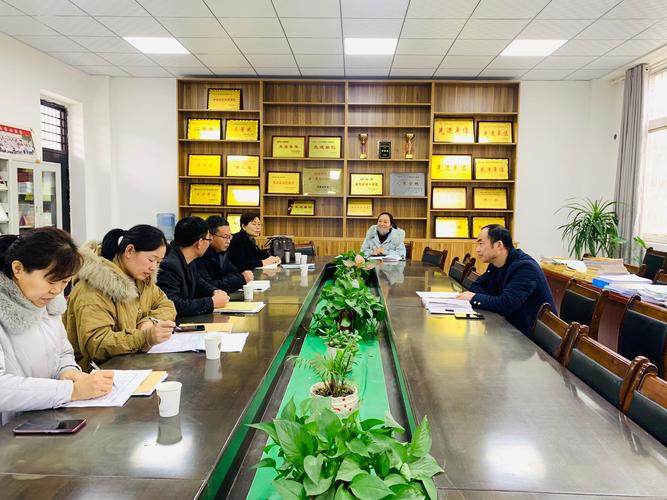 迎接荥阳市教育教学工作展示交流活动检查